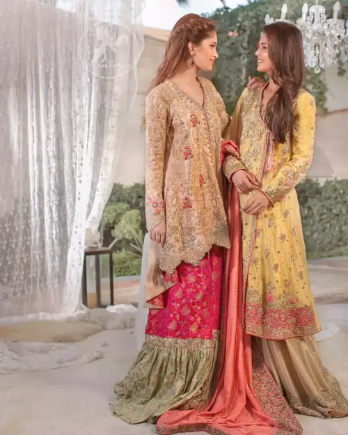 This outfit is perfect for mehendi mayon day. Heavily embellished in the front with intricate embroidered pattern done with golden