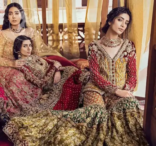 Exquisite detailing radiates elegance in this stunning short shirt. Redefine your style in this traditional and versatile ensemble ornamented with