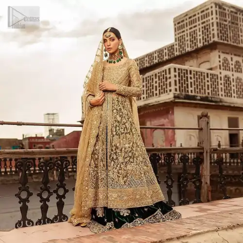 The new season is all about making a statement. Make your moment memorable being a queen in our fawn front