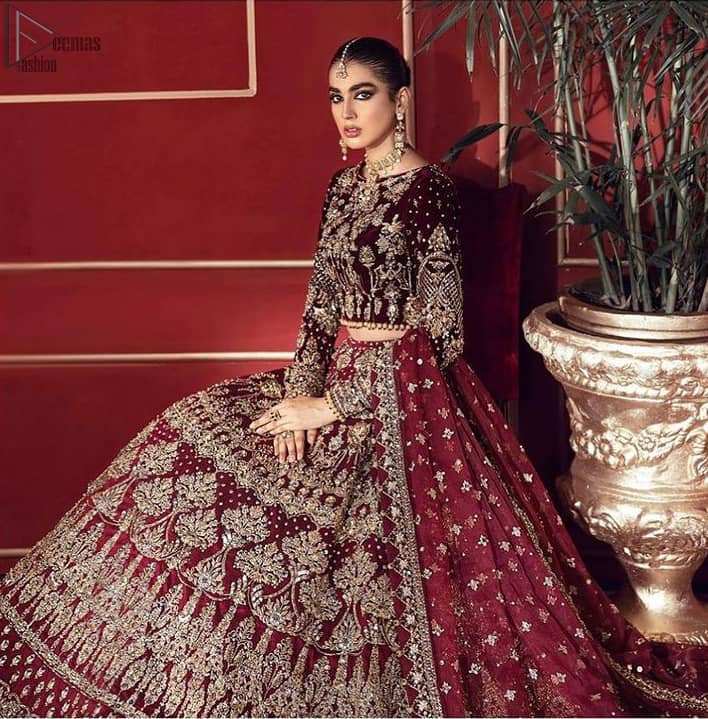 Maroon Velvet Lehenga Blouse – Dupatta