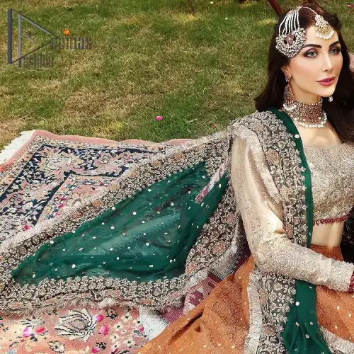 You have got plans for your mehndi? DeemasFashion got you to look!  Just go bold and bright with a beige