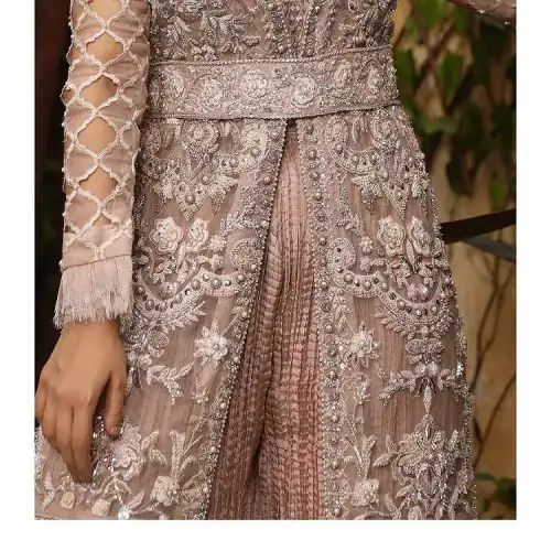 Nothing spells magic quite like a tea rose outfit on your big day. An engrossing shirt and crushed sharara style