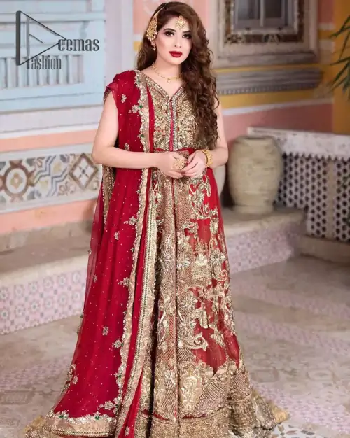 She's a divine, a diety, a vision, a gift. She is a girl in Florence, wrapped in a flare and