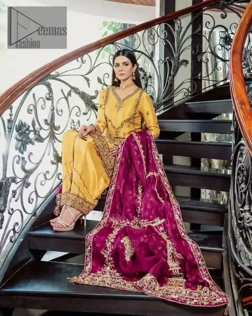Yellow has the ability to take all the attention. Deemasfashion presents a yellow and pink outfit for your Mehandi. Starting