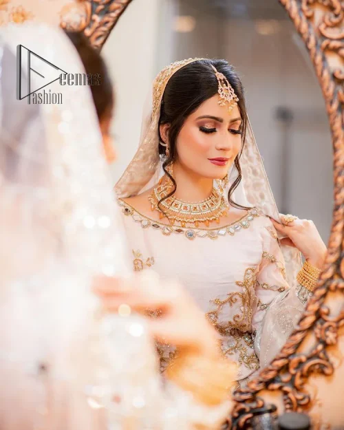 Confidence is wearing white on the big day. DeemasFashion presents the handsome and most attractive nikah outfit in white colour.