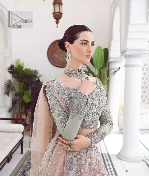 When you asked for it, we heard it. This sea green hued blouse has multiple colour embroidered details of tilla,dabka,