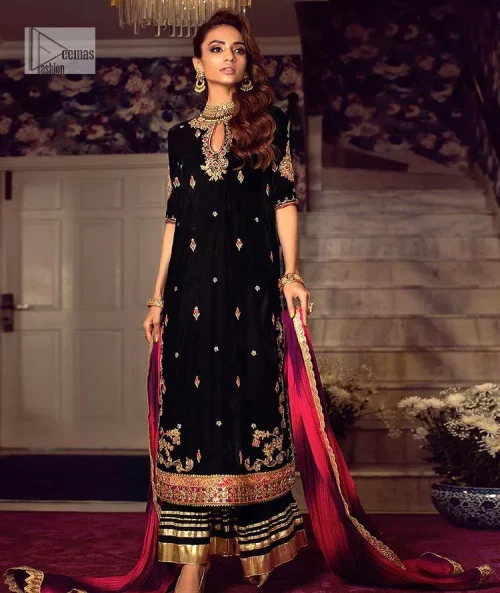 This outfit glam up in our detailed embroidered fabrics made to make you shine for every occasion. The black long