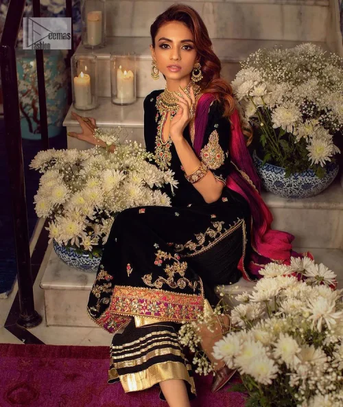 This outfit glam up in our detailed embroidered fabrics made to make you shine for every occasion. The black long
