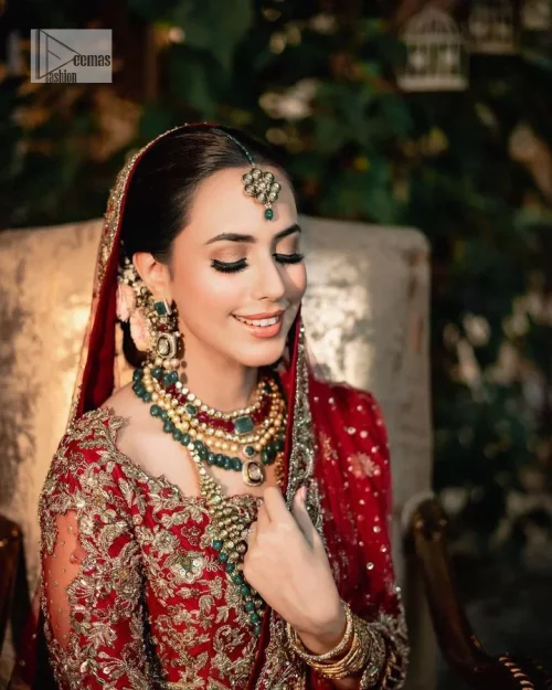 Classic deep red canvas with a bold twist of the pattern! Bridal choli in the deep red shade is a