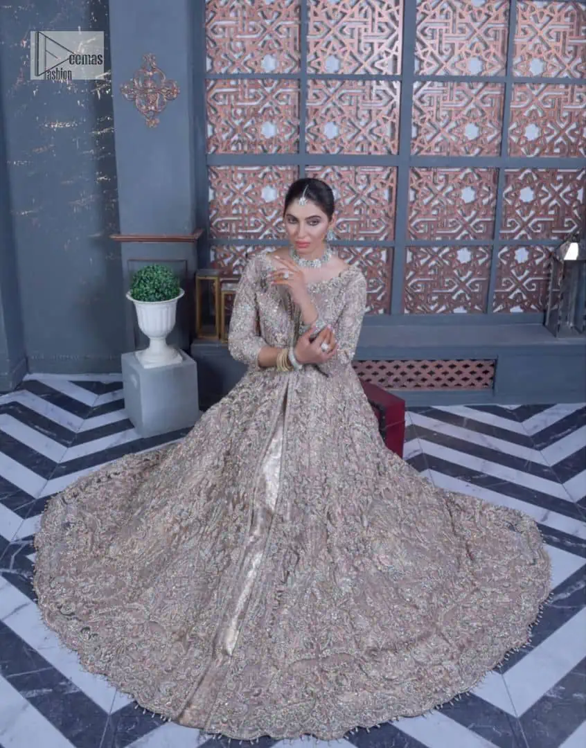 Tea Pink are always the hot trend for the walima outfit. Traditional designs and hand-crafted embellishments of the following maxi