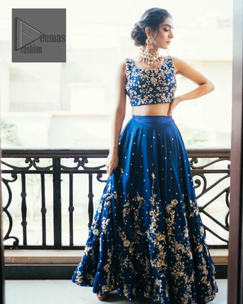 Highlight your entire look and add a touch of sophistication with delicate details. This Party outfit from DeemasFashion is a