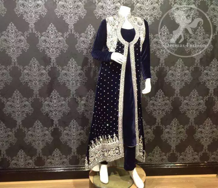 Navy blue clearance velvet pakistani dress